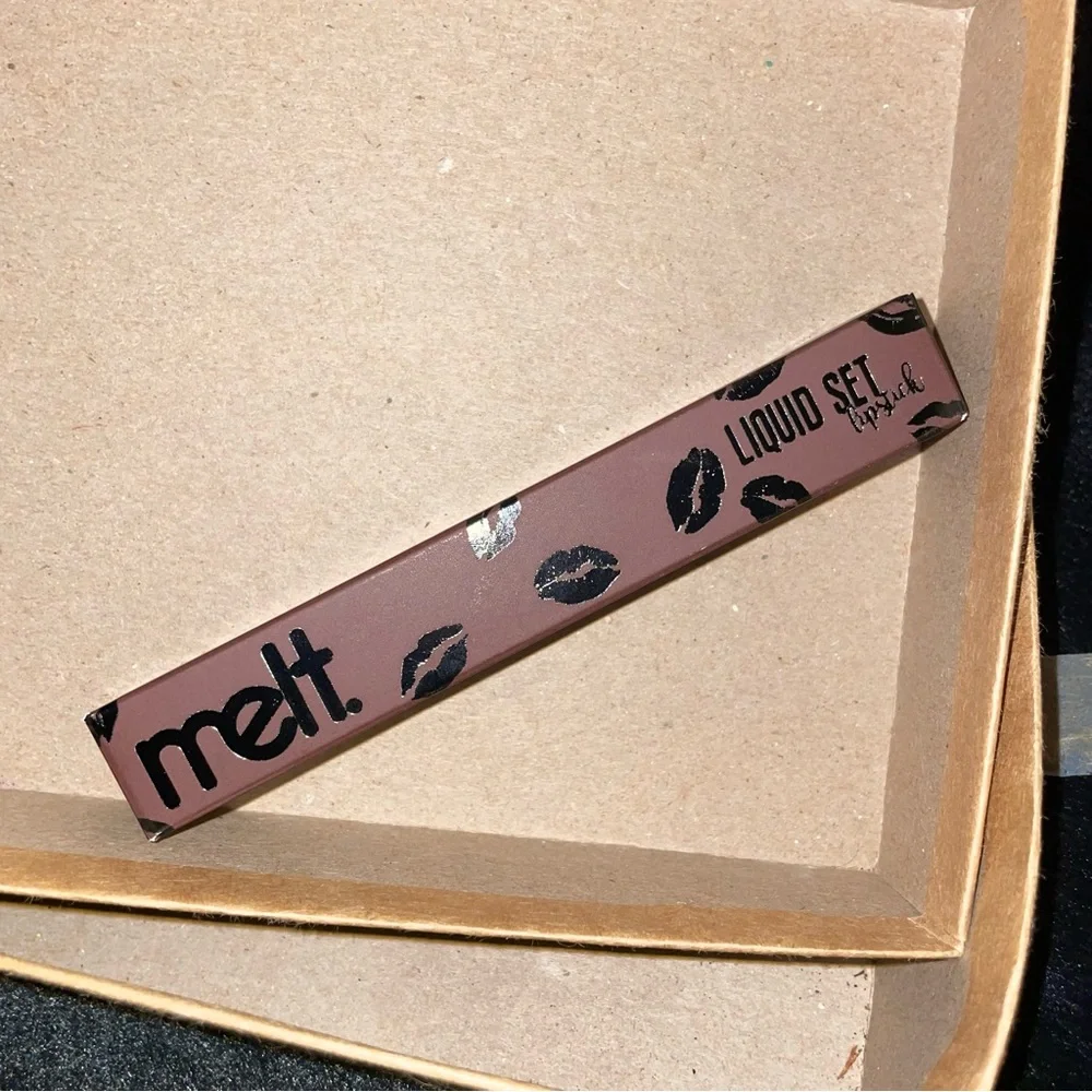 Melt Cosmetics Undertone Noods Chestnut Liquid Set Lipstick NEW